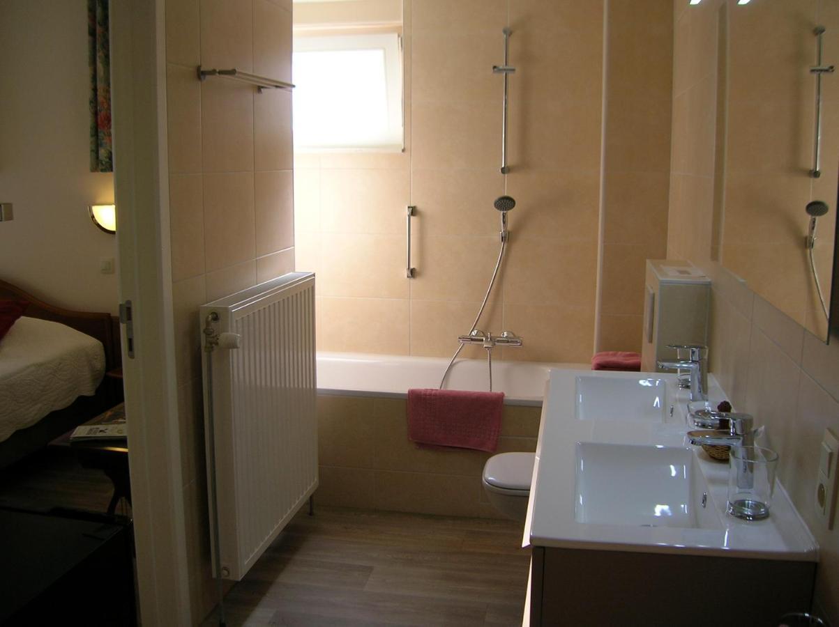 Liry'S Home Tongeren Luaran gambar